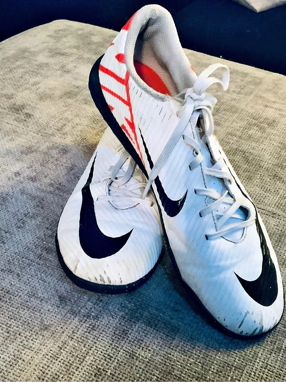 Nike Mercurial Vapor 15 Club TF Athletic Shoes White & Black US 7.5